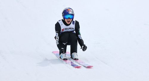 Oberstdorf: Slovenia KO, Giappone oro!