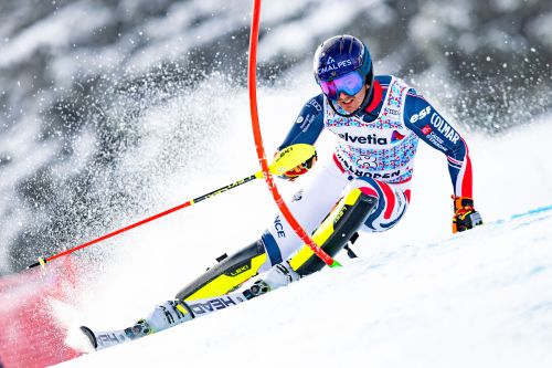 Rassat Re di Adelboden! Azzurri, che fatica...