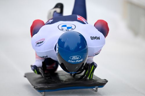 Skeleton: Weston in testa, Bagnis vicino!