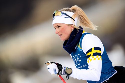 Frida Karlsson domina la 50 km: Diggins nella storia!