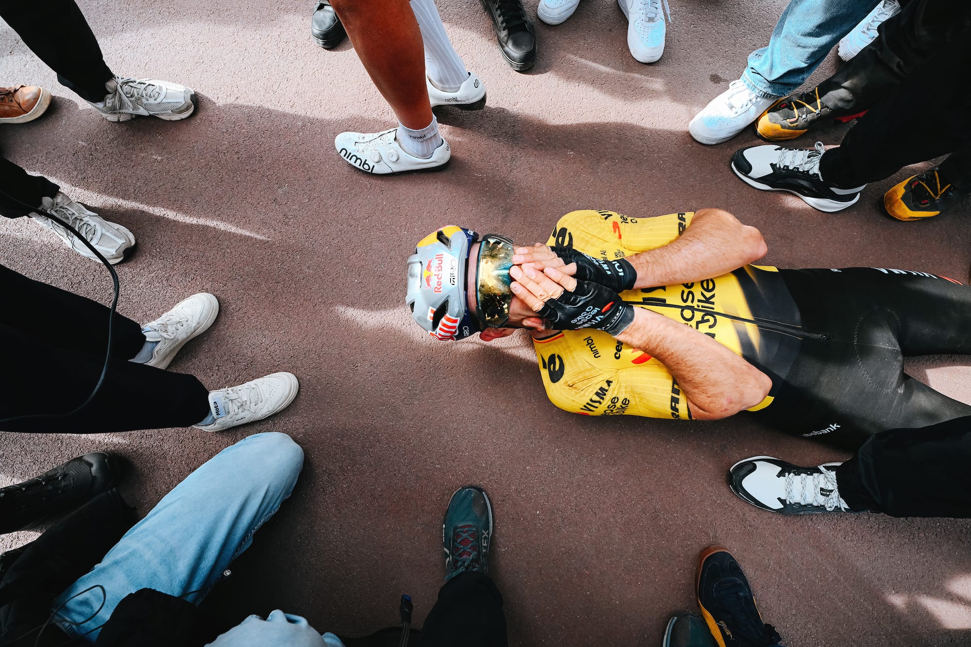 Roubaix: Fango, Sudore e Trionfi - Gallery Indimenticabile